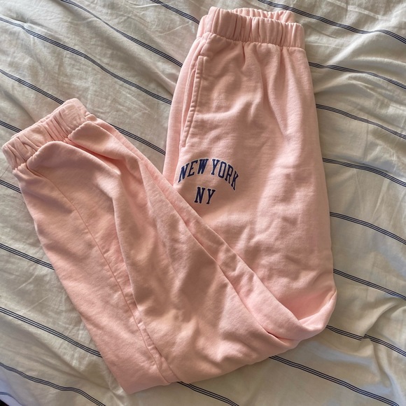 Brandy Melville Pants - New York, NY Rosa sweatpants cuffed